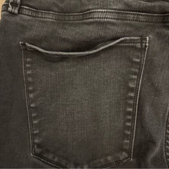 Abercrombie & Fitch Black Denim High Rise Super Skinny Ankle Jeans size 32/14R - Picture 4 of 7
